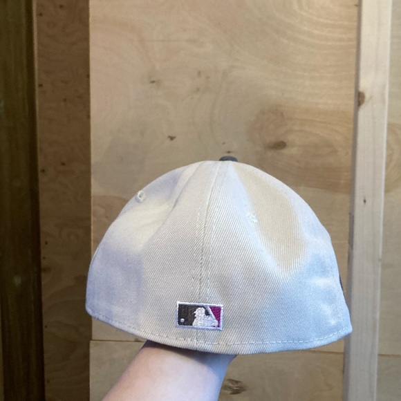New Era cream/Grey/purple Baseball Oakland Athletics Cap with Patch - Picture 3 of 5